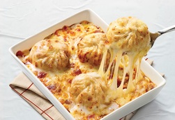 Baked Cheesy Momo Veg